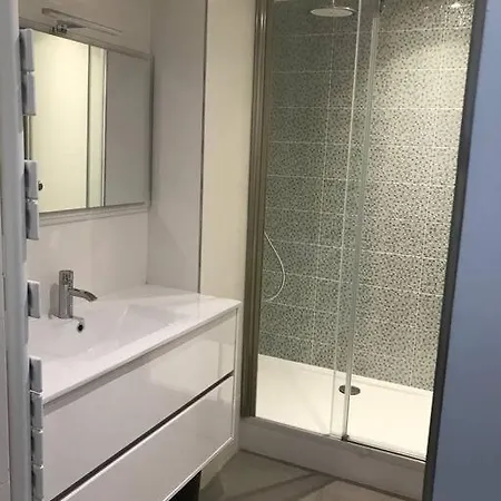 Amazing 6 Pax Place Near Opera Lejlighed *