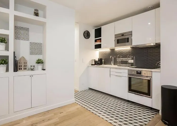 Διαμέρισμα Amazing 6 Pax Place Near Opera