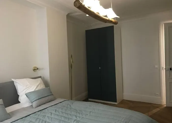 Διαμέρισμα Amazing 6 Pax Place Near Opera